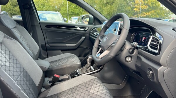 Used Volkswagen T-Roc 2025 for sale - 76328213: Photo 26