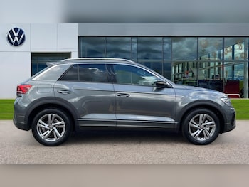 Used Volkswagen T-Roc 2025 for sale - 76328213: Photo 4
