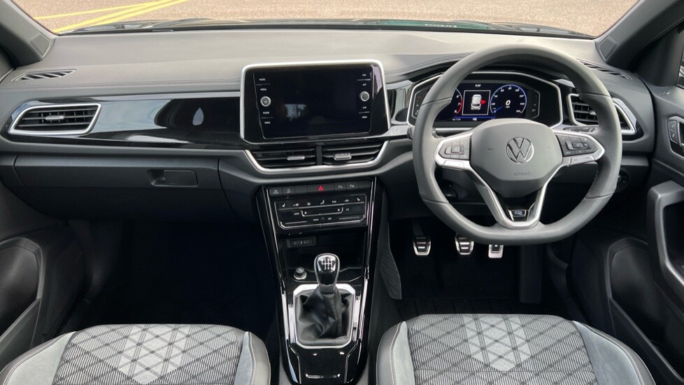 Used Volkswagen T-Roc 2025 for sale - 76870304: Photo 12