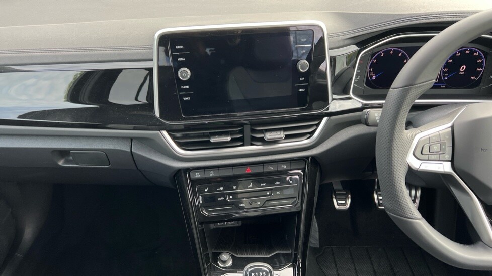 Used Volkswagen T-Roc 2025 for sale - 76870304: Photo 13