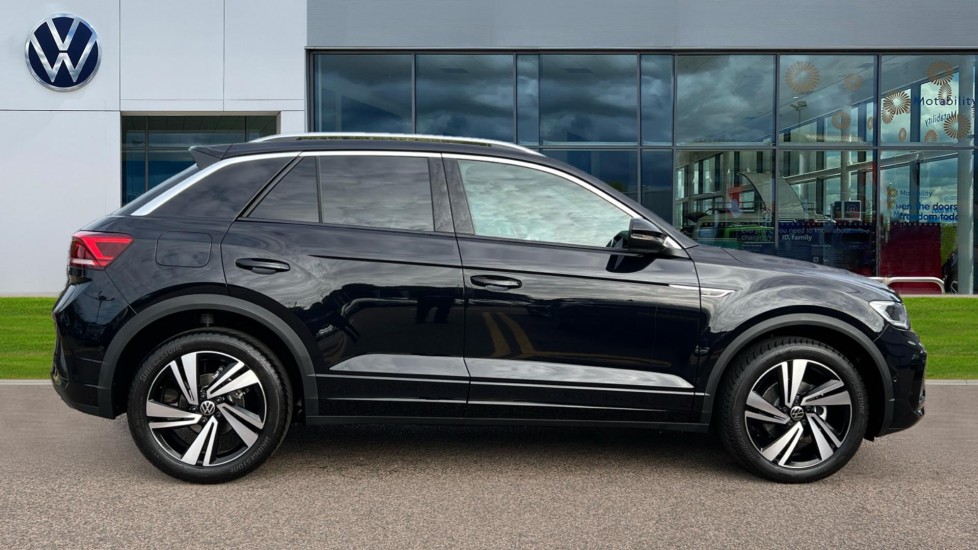 Used Volkswagen T-Roc 2025 for sale - 76870304: Photo 4