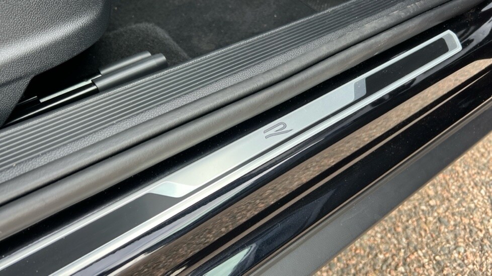 Used Volkswagen T-Roc 2025 for sale - 76870304: Photo 40