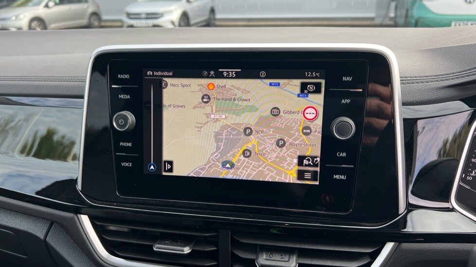 Used Volkswagen T-Roc 2025 for sale - 76870304: Photo 49