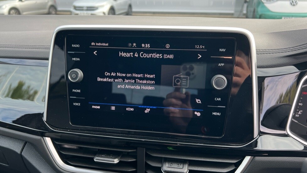 Used Volkswagen T-Roc 2025 for sale - 76870304: Photo 50