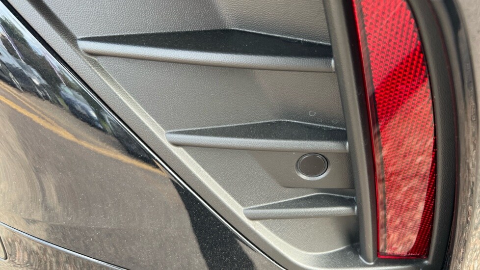 Used Volkswagen T-Roc 2025 for sale - 76870304: Photo 53