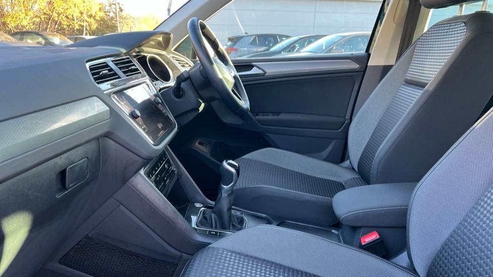 Used Volkswagen Tiguan 2021 for sale - 76745124: Photo 28