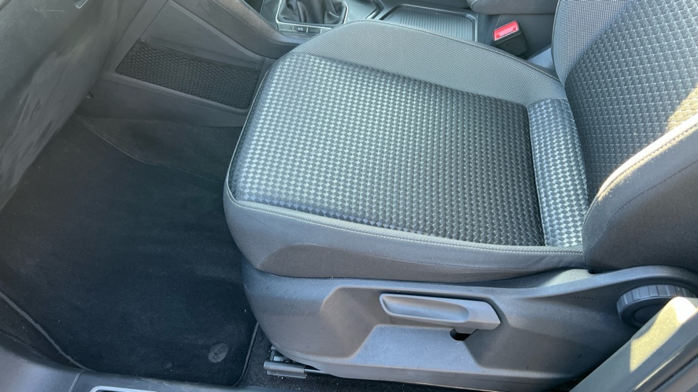 Used Volkswagen Tiguan 2021 for sale - 76745124: Photo 39