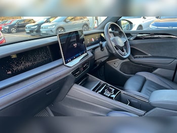 Used Volkswagen Touran 2025 for sale - 76908106: Photo