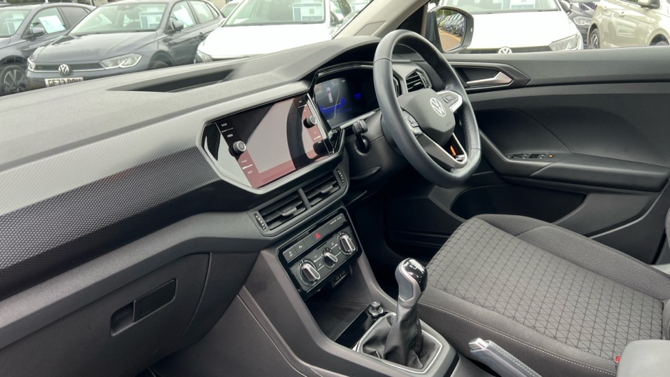 Used Volkswagen T-Cross 2023 for sale - 76008367: Photo 2