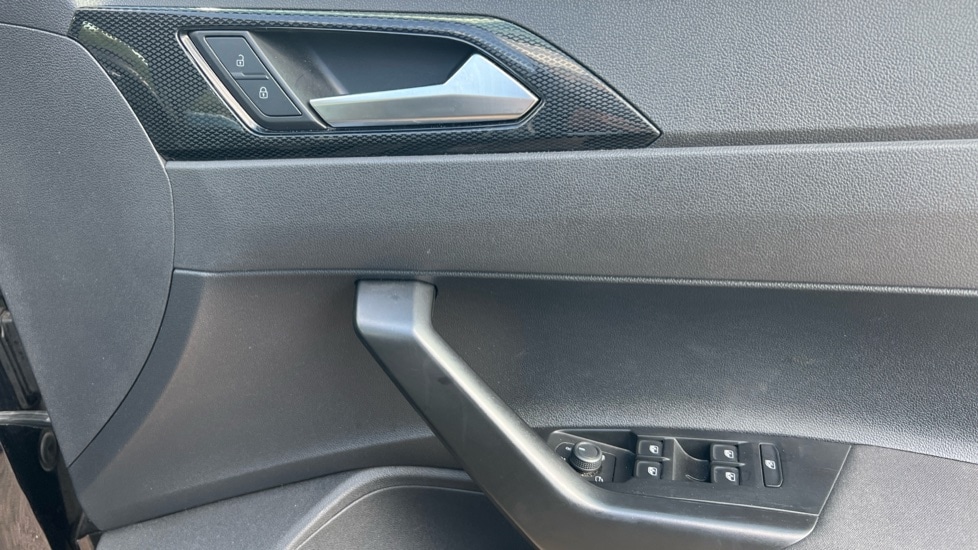 Used Volkswagen Polo 2022 for sale - 76190950: Photo 37