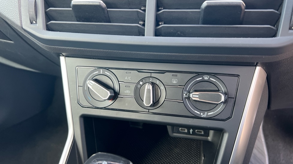 Used Volkswagen Polo 2022 for sale - 76190950: Photo 47