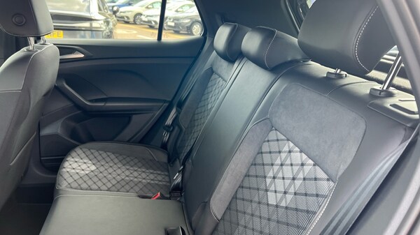 Used Volkswagen T-Cross 2024 for sale - 75629682: Photo 15