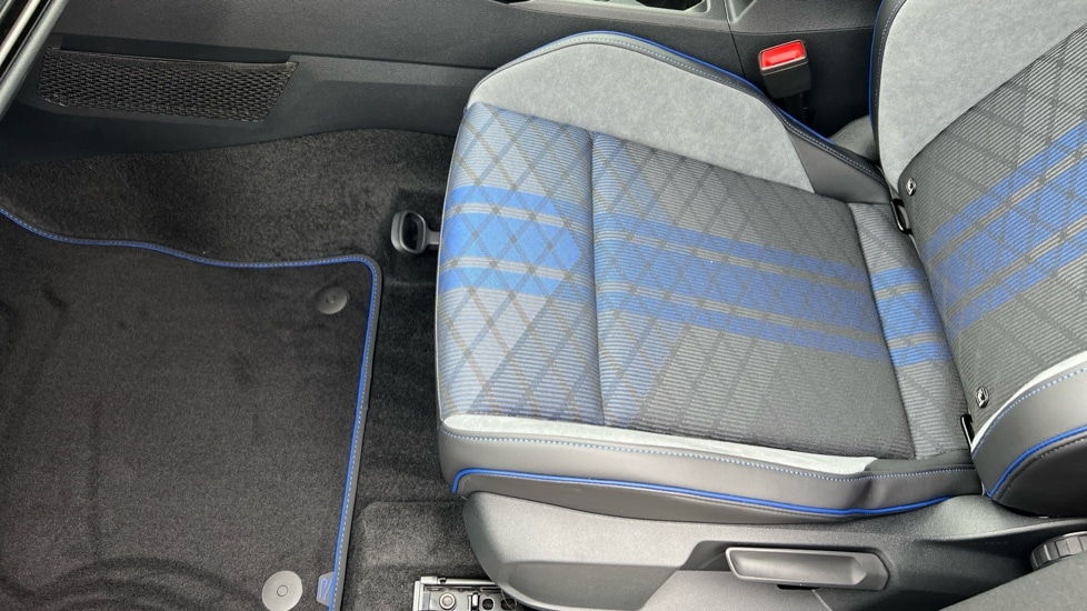 Used Volkswagen Golf 2025 for sale - 76586810: Photo 39