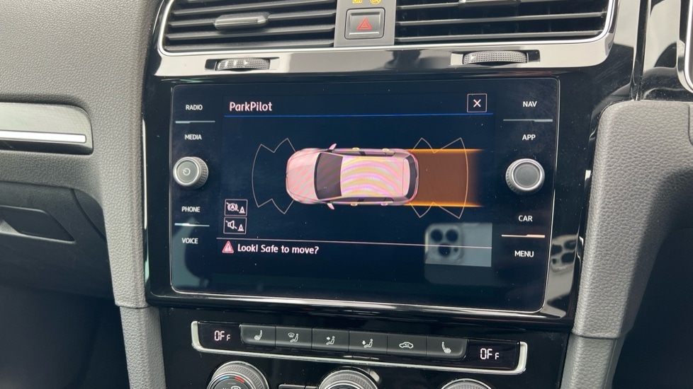 Used Volkswagen Golf 2018 for sale - 76487441: Photo 22