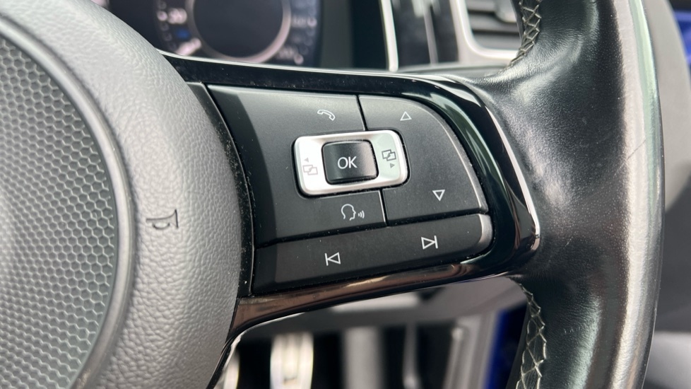 Used Volkswagen Golf 2018 for sale - 76487441: Photo 30