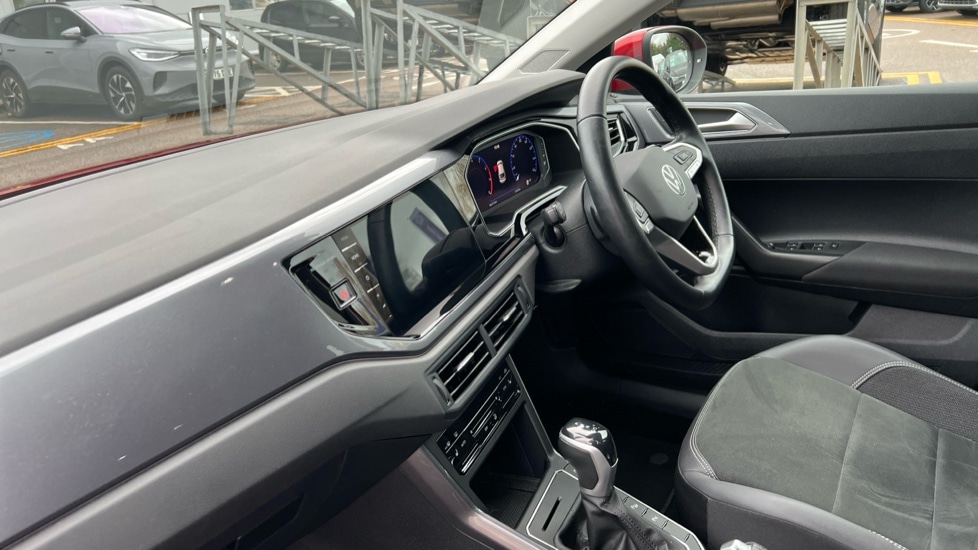 Used Volkswagen Taigo 2022 for sale - 76874912: Photo 2