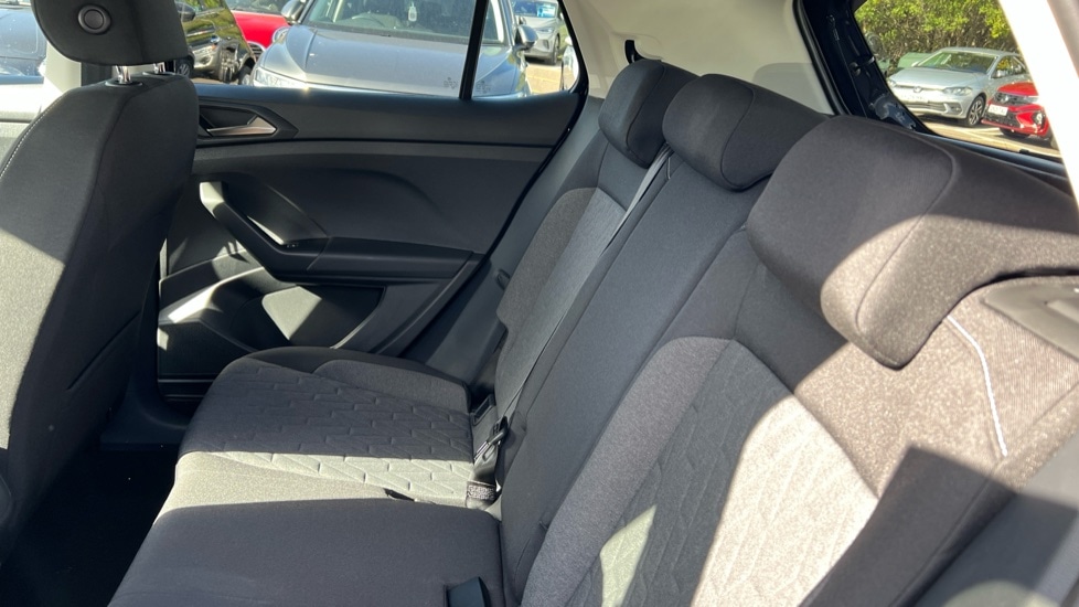 Used Volkswagen T-Cross 2025 for sale - 76328069: Photo 15