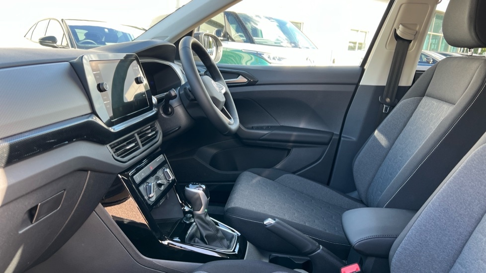 Used Volkswagen T-Cross 2025 for sale - 76328069: Photo 28