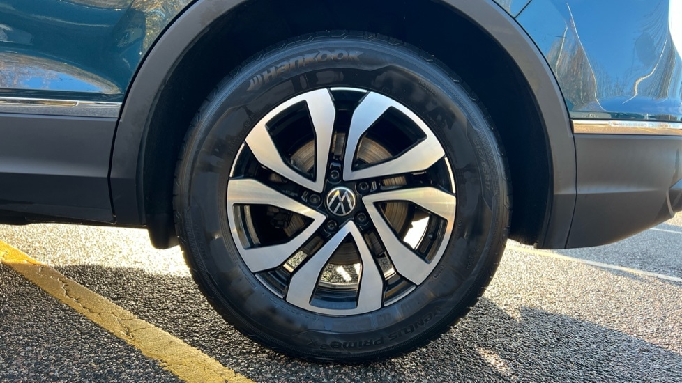 Used Volkswagen Tiguan 2021 for sale - 76873023: Photo 19