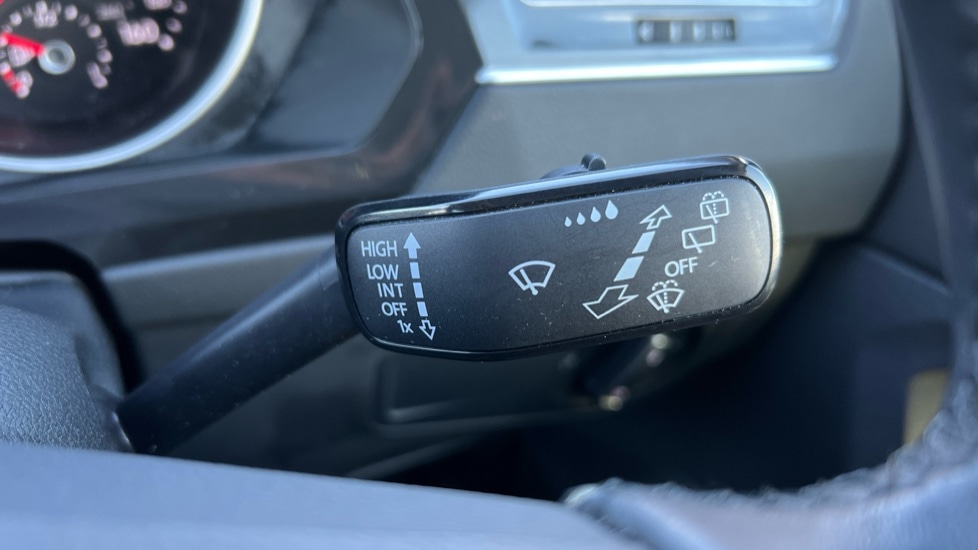 Used Volkswagen Tiguan 2021 for sale - 76873023: Photo 32