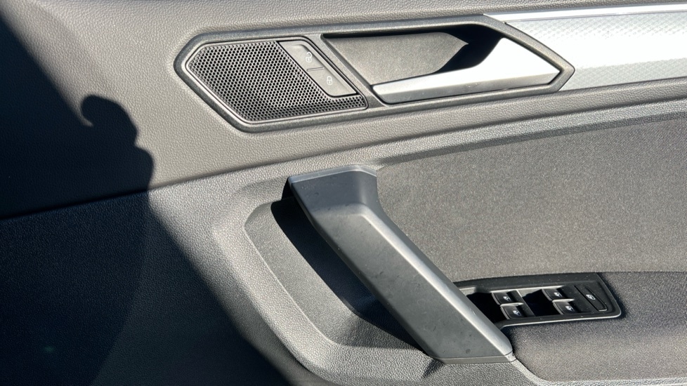 Used Volkswagen Tiguan 2021 for sale - 76873023: Photo 37