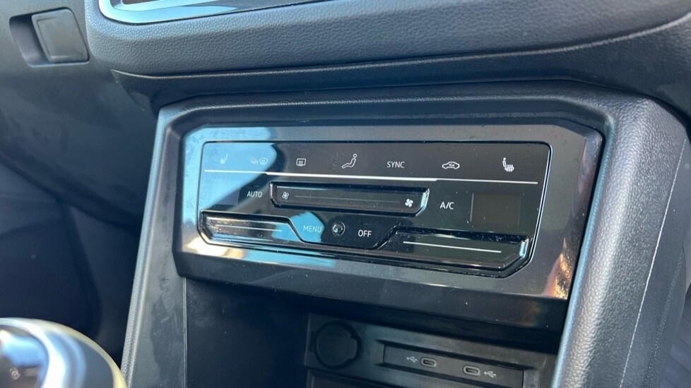 Used Volkswagen Tiguan 2021 for sale - 76873023: Photo 46