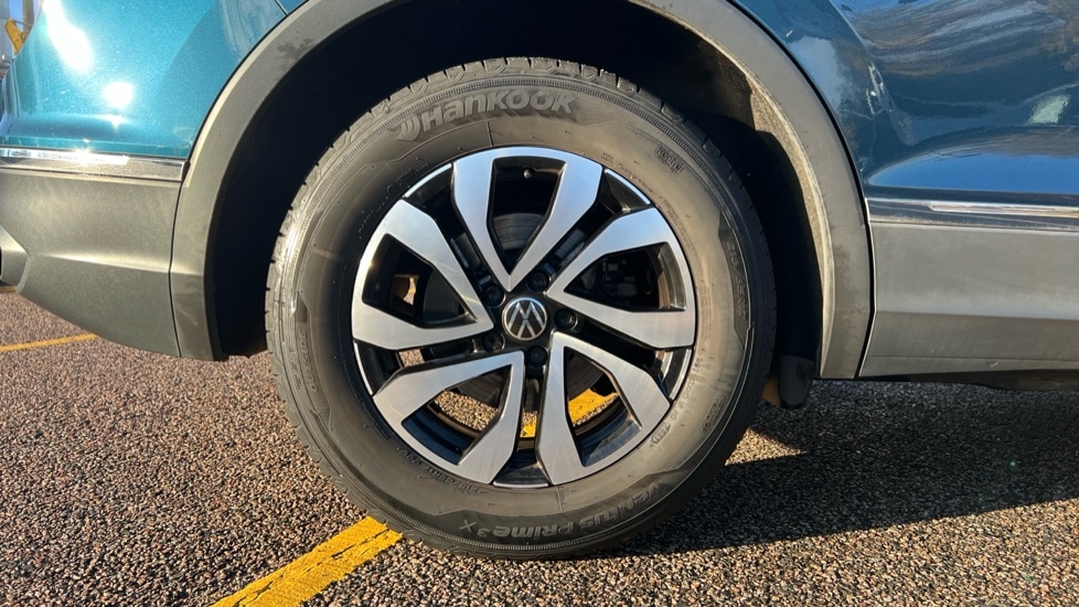 Used Volkswagen Tiguan 2021 for sale - 76873023: Photo 5