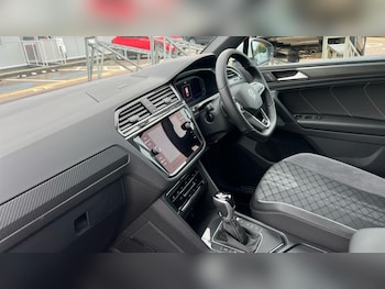 Used Volkswagen Tiguan 2023 for sale - 76869481: Photo