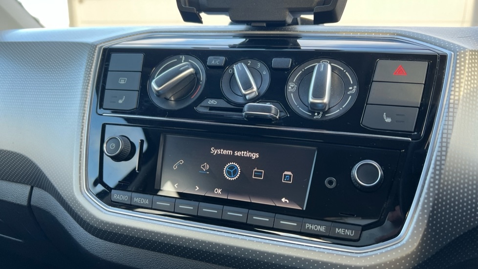 Used Volkswagen up! 2017 for sale - 76684372: Photo 22