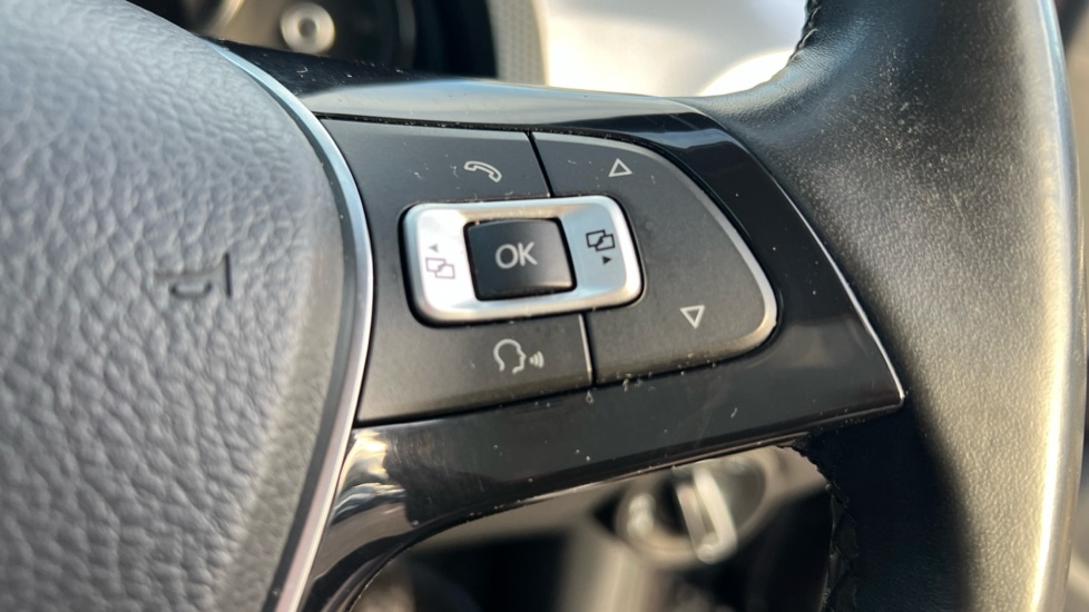 Used Volkswagen up! 2017 for sale - 76684372: Photo 30