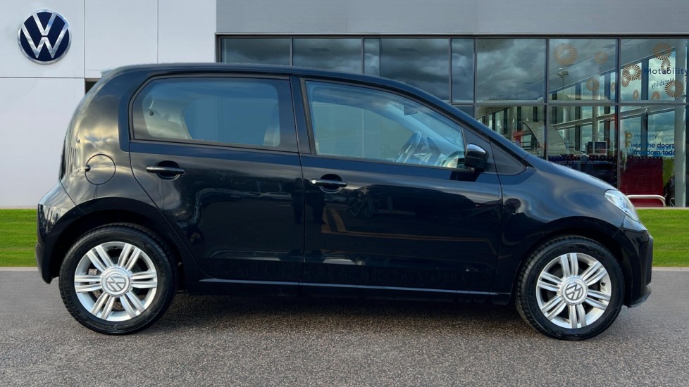 Used Volkswagen up! 2017 for sale - 76684372: Photo 4