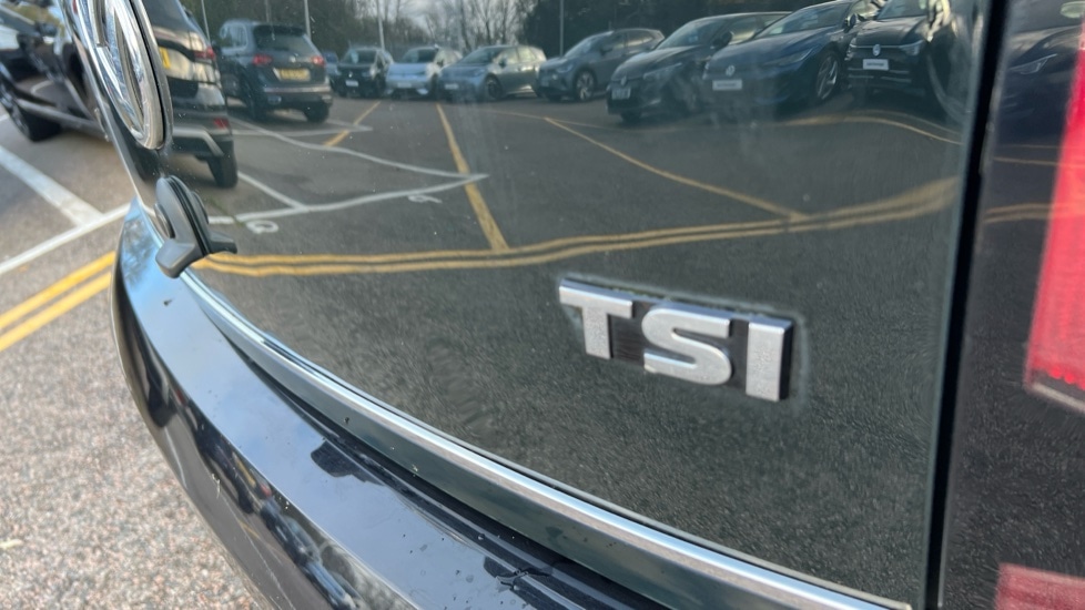 Used Volkswagen up! 2017 for sale - 76684372: Photo 40