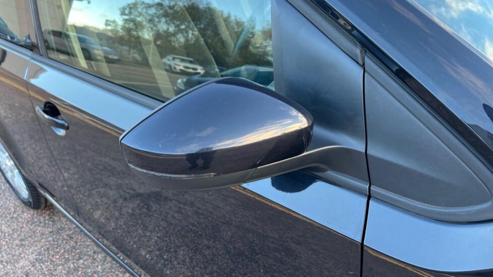 Used Volkswagen up! 2017 for sale - 76684372: Photo 43