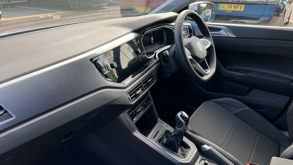 Used Volkswagen Taigo 2025 for sale - 76870307: Photo 2