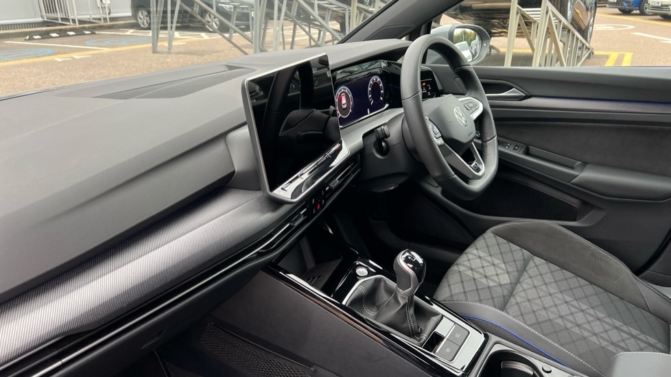 Used Volkswagen Golf 2025 for sale - 76161506: Photo 2