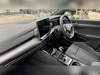Used Volkswagen Golf 2025 for sale - 76161506: Photo