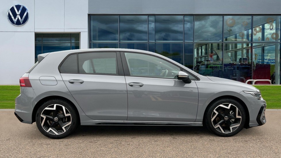 Used Volkswagen Golf 2025 for sale - 76161506: Photo 4