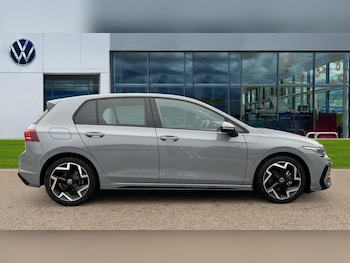 Used Volkswagen Golf 2025 for sale - 76161506: Photo