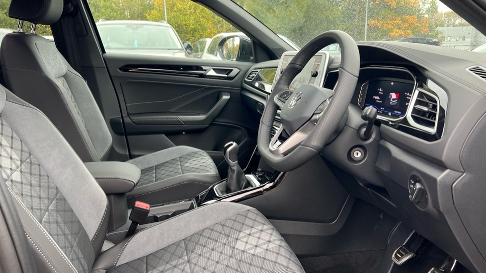 Used Volkswagen T-Roc 2025 for sale - 76328085: Photo 26