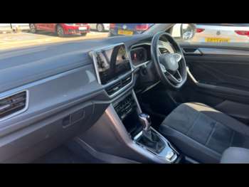 Used Volkswagen T-Roc 2022 for sale - 75136507: Photo