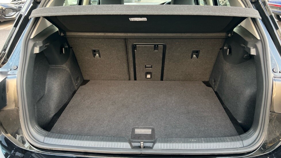 Used Volkswagen Golf 2024 for sale - 77057784: Photo 16