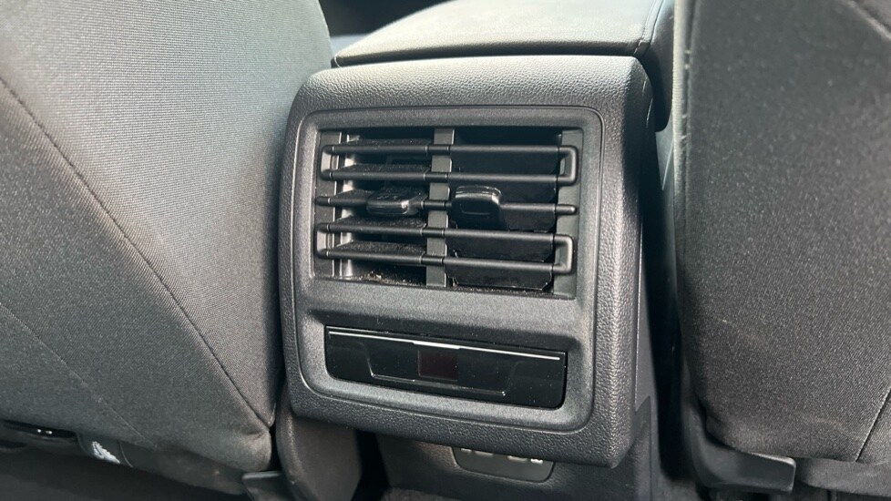 Used Volkswagen Golf 2024 for sale - 77057784: Photo 34