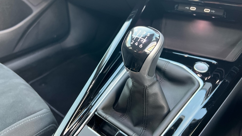 Used Volkswagen Golf 2024 for sale - 77057784: Photo 36