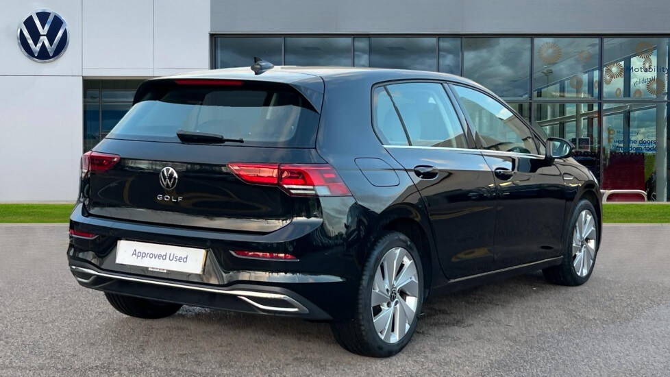 Used Volkswagen Golf 2024 for sale - 77057784: Photo 8