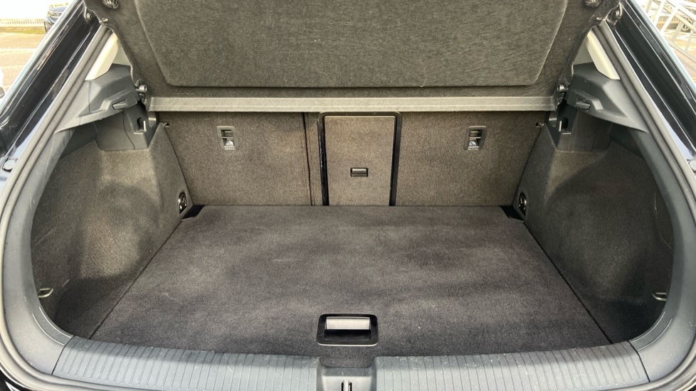 Used Volkswagen T-Roc 2023 for sale - 76526500: Photo 16