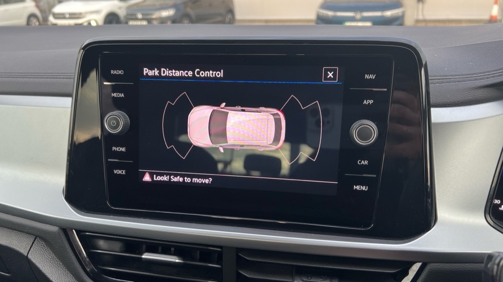 Used Volkswagen T-Roc 2023 for sale - 76526500: Photo 22