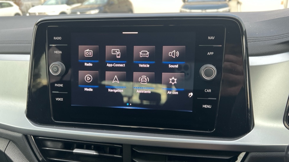 Used Volkswagen T-Roc 2023 for sale - 76526500: Photo 24