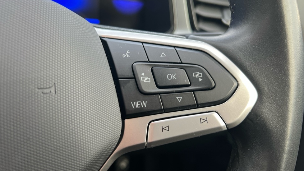 Used Volkswagen T-Roc 2023 for sale - 76526500: Photo 30