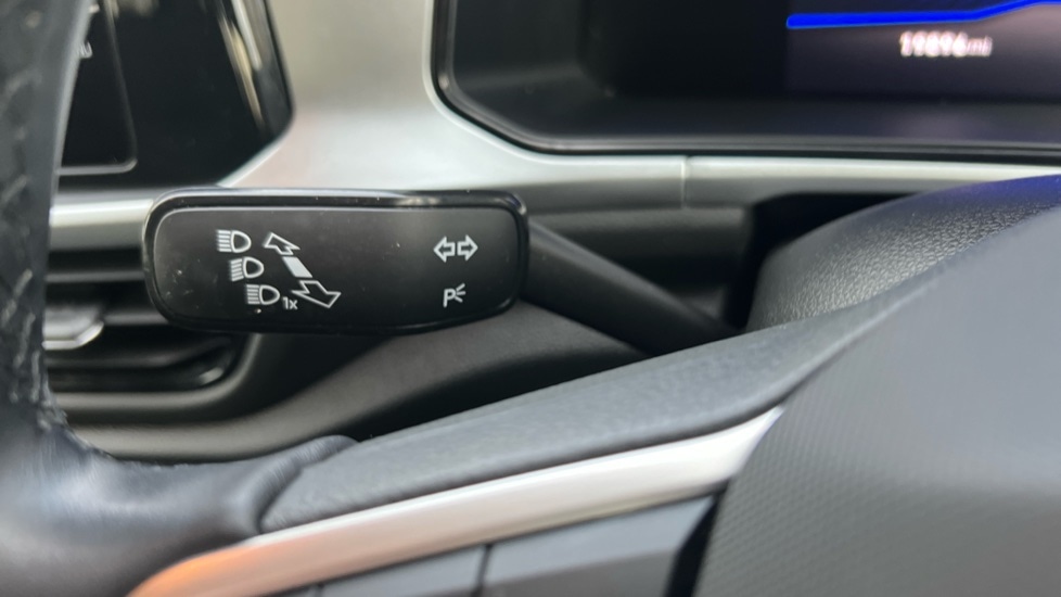 Used Volkswagen T-Roc 2023 for sale - 76526500: Photo 33