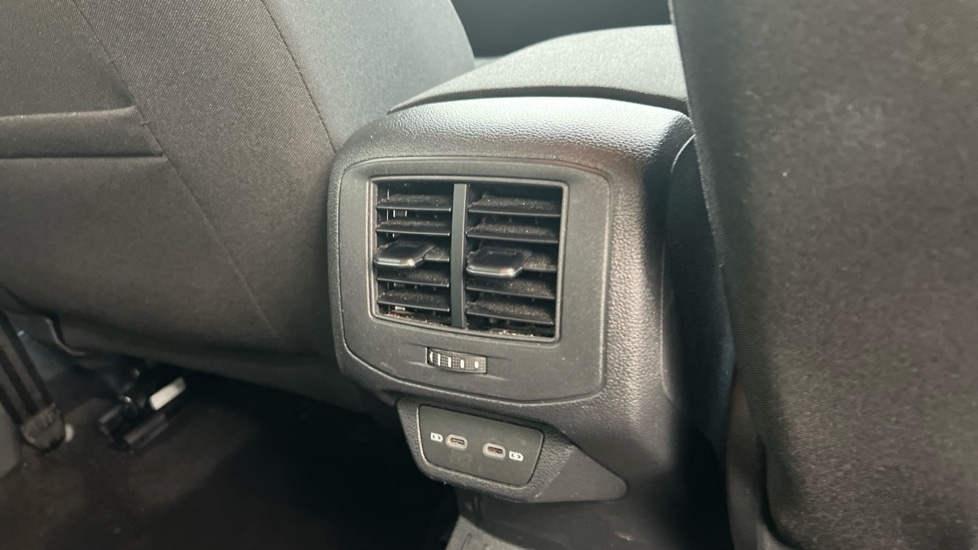 Used Volkswagen T-Roc 2023 for sale - 76526500: Photo 34